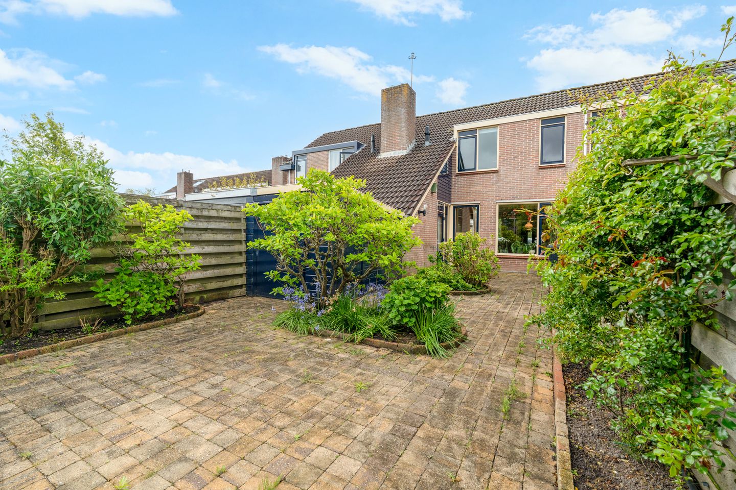 Photo 34 of L. Pietersestraat 45