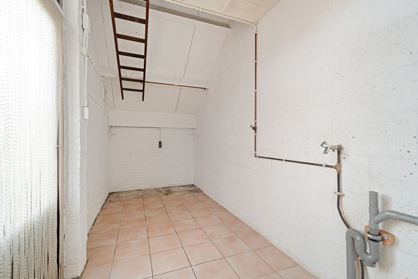 Photo 19 of L. Pietersestraat 45
