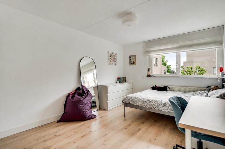 Tussenwoning te koop: Kloosterbosch 12, Maastricht