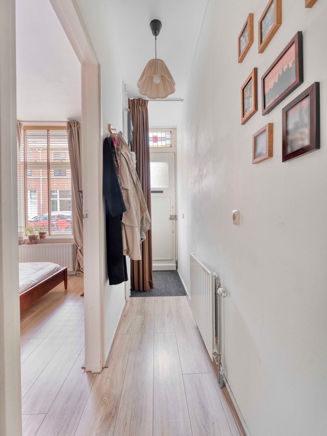 Photo 2 of Van Diemenstraat 20