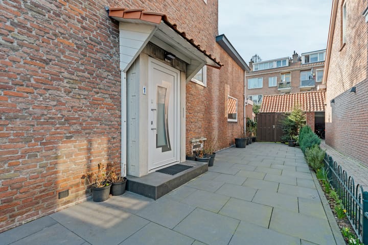 Vrijstaande woning te koop: Cremerstraat 1, Voorburg