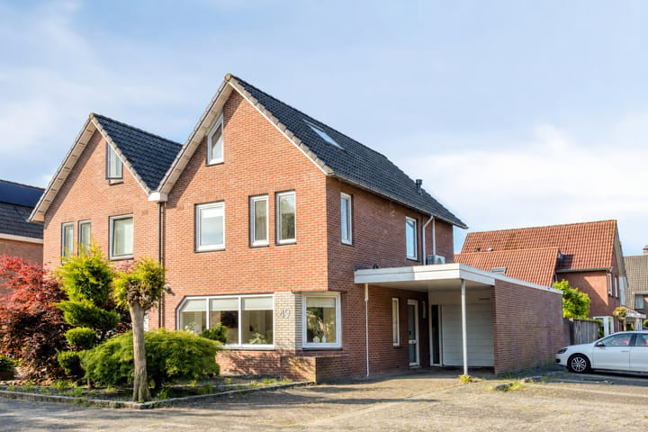 Hoekwoning te koop: Kretalaan 49, Oldenzaal