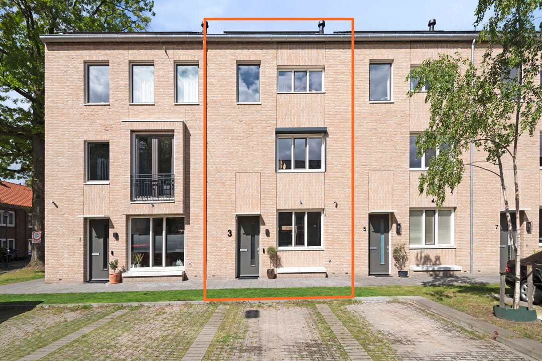 Photo 1 of Maria Montessoristraat 3