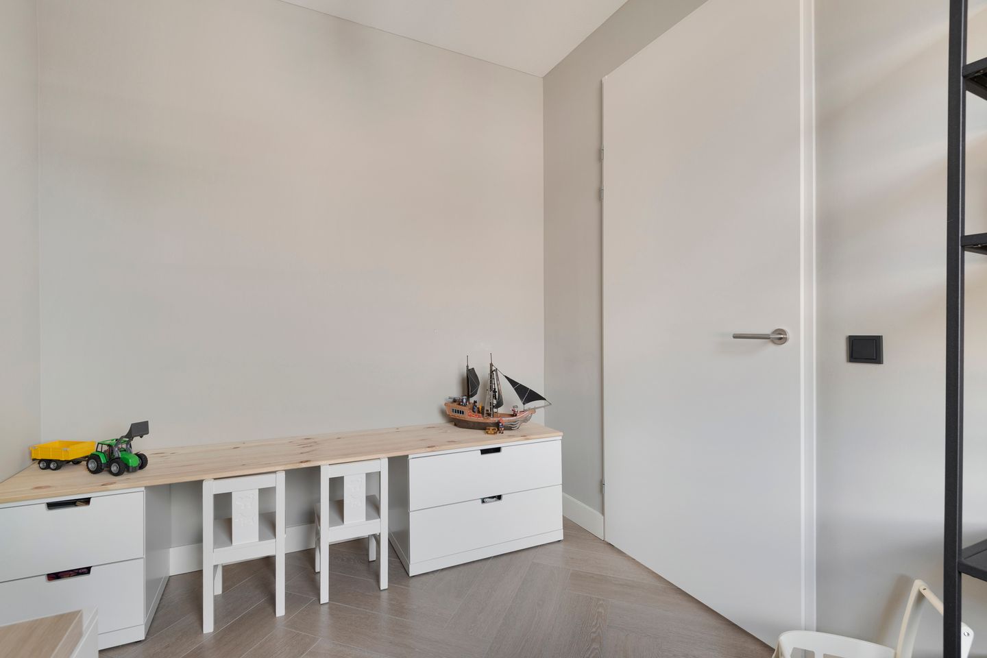 Photo 34 of Maria Montessoristraat 3