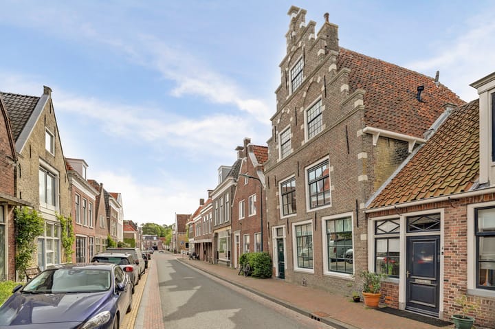 Photo 2 of Hoogstraat 10