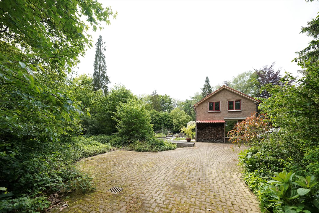 Photo 56 of Domeinenweg 4