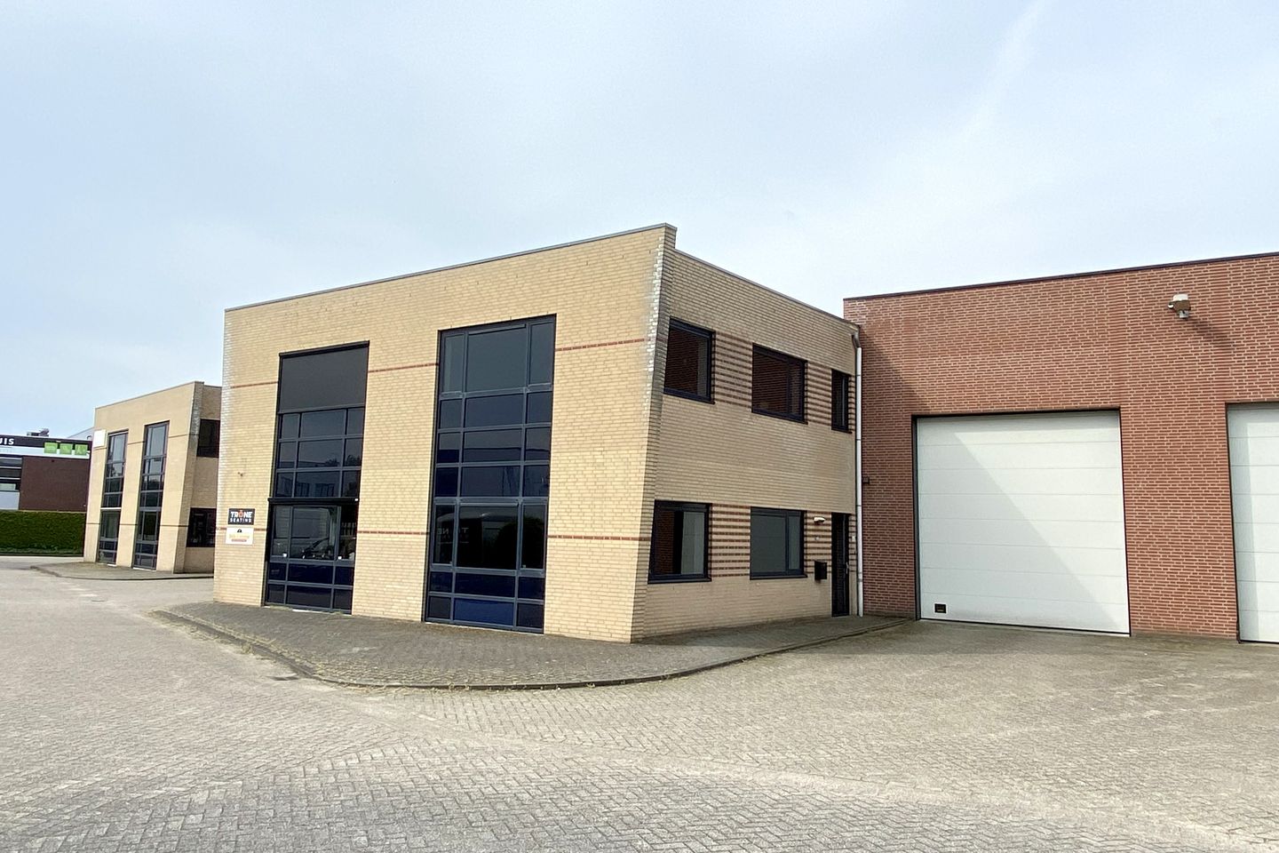 View photo 1 of Van Voordenpark 6-d