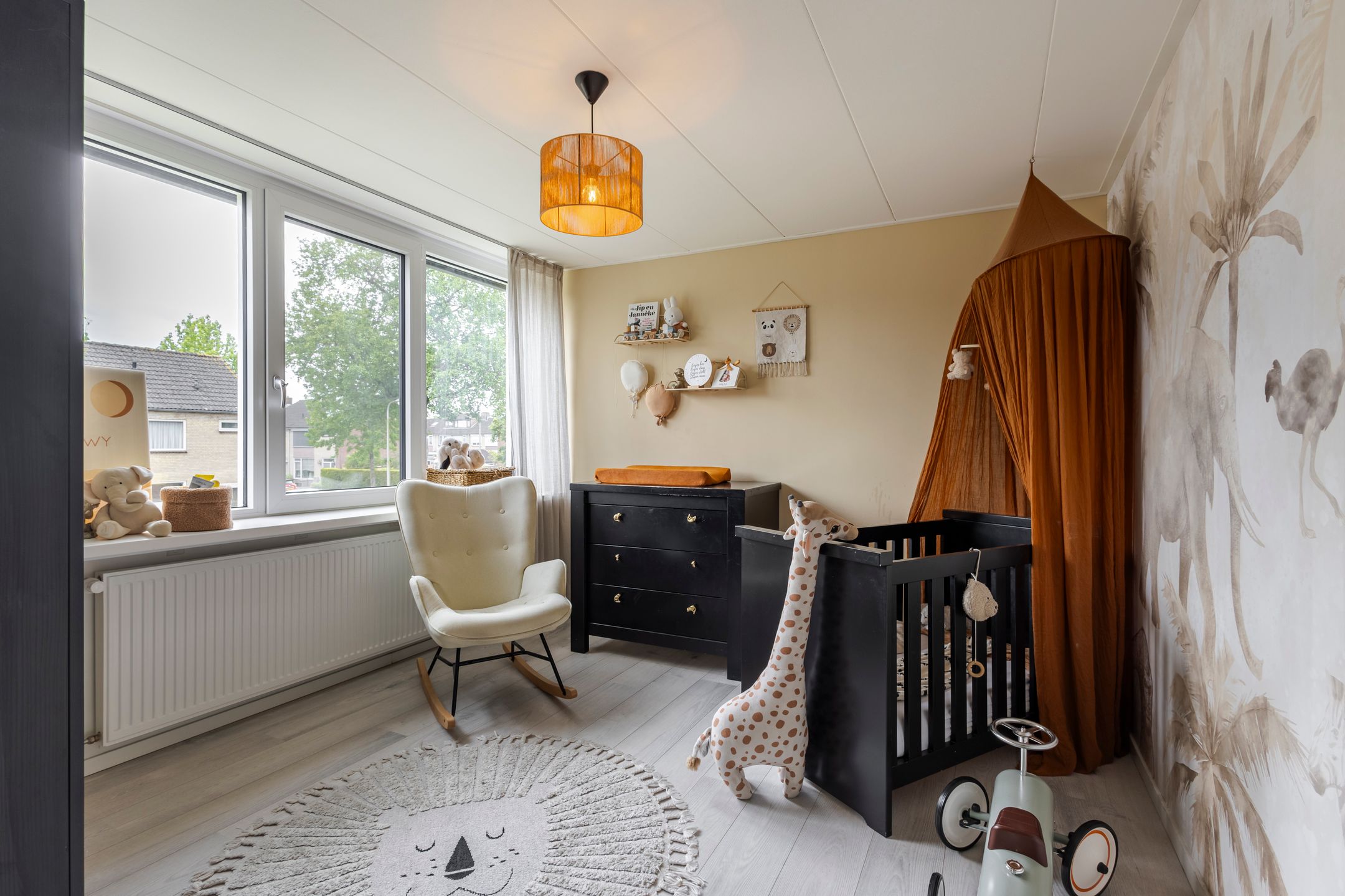 Photo 24 of van Brederodestraat 38