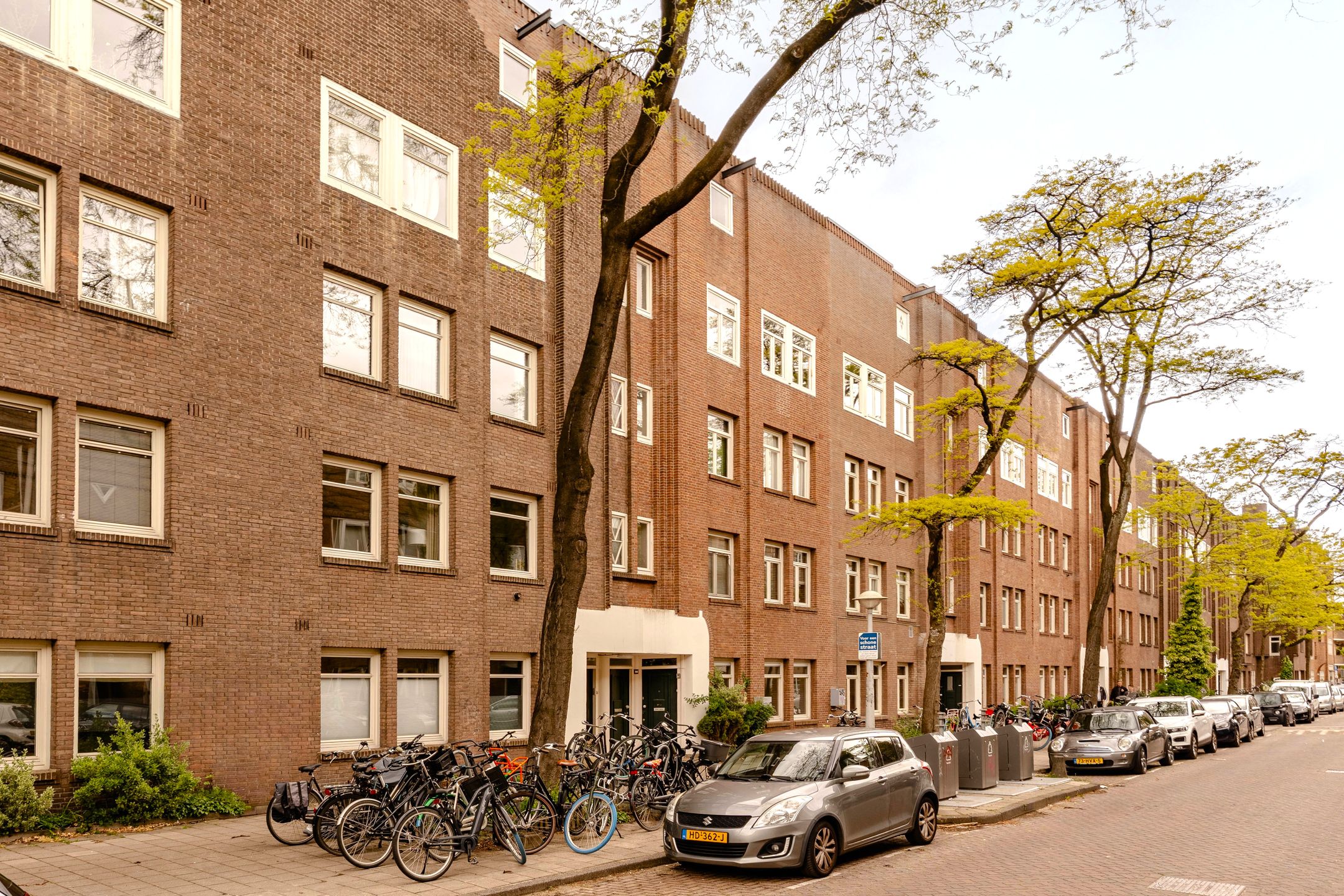 2-bedroom freehold villa in Amsterdam — photo 5 of 5