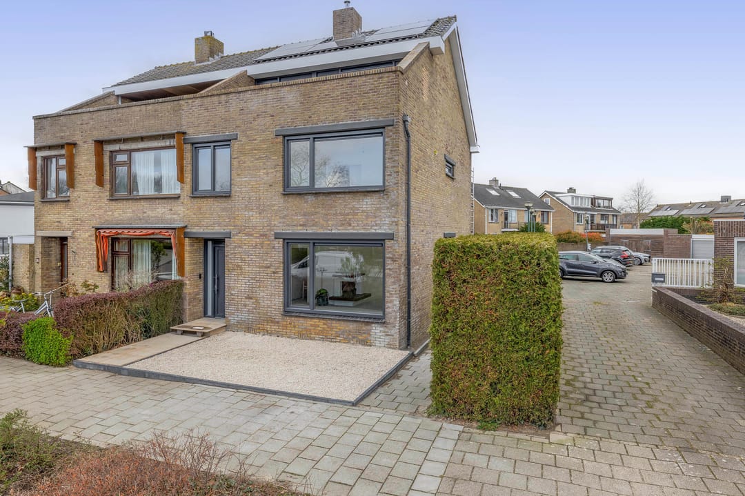 Photo 1 of Raadhuislaan 14