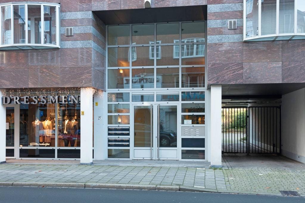 Photo 25 of Laan van Meerdervoort 25-L