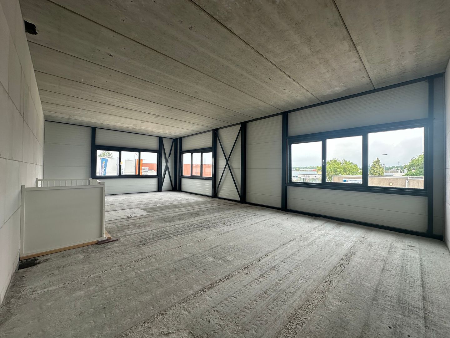 View photo 4 of Van Wamelweg 6-h