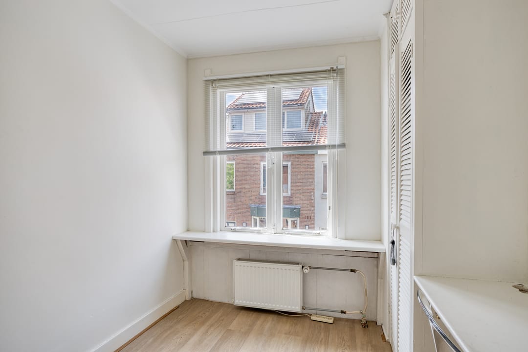 Photo 32 of Veeringstraat 68