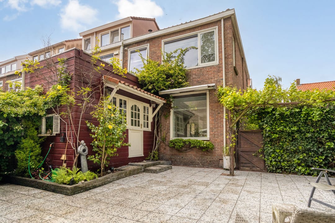 Photo 38 of Veeringstraat 68