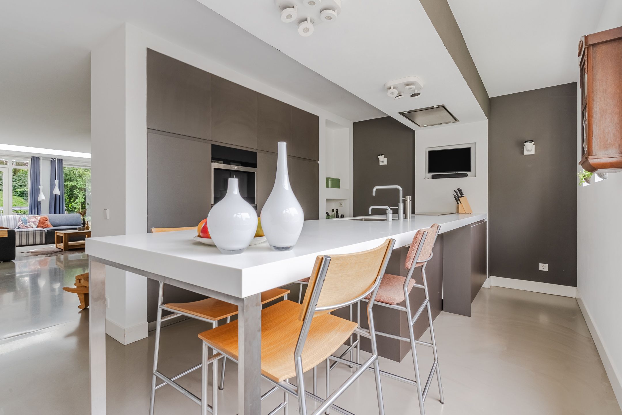 Photo 21 of Roerstraat 36