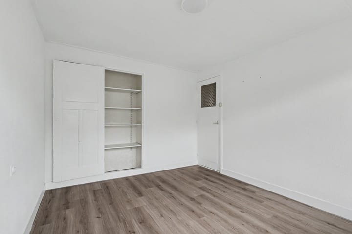 Tussenwoning te koop: Betje Wolffstraat 11, Dordrecht