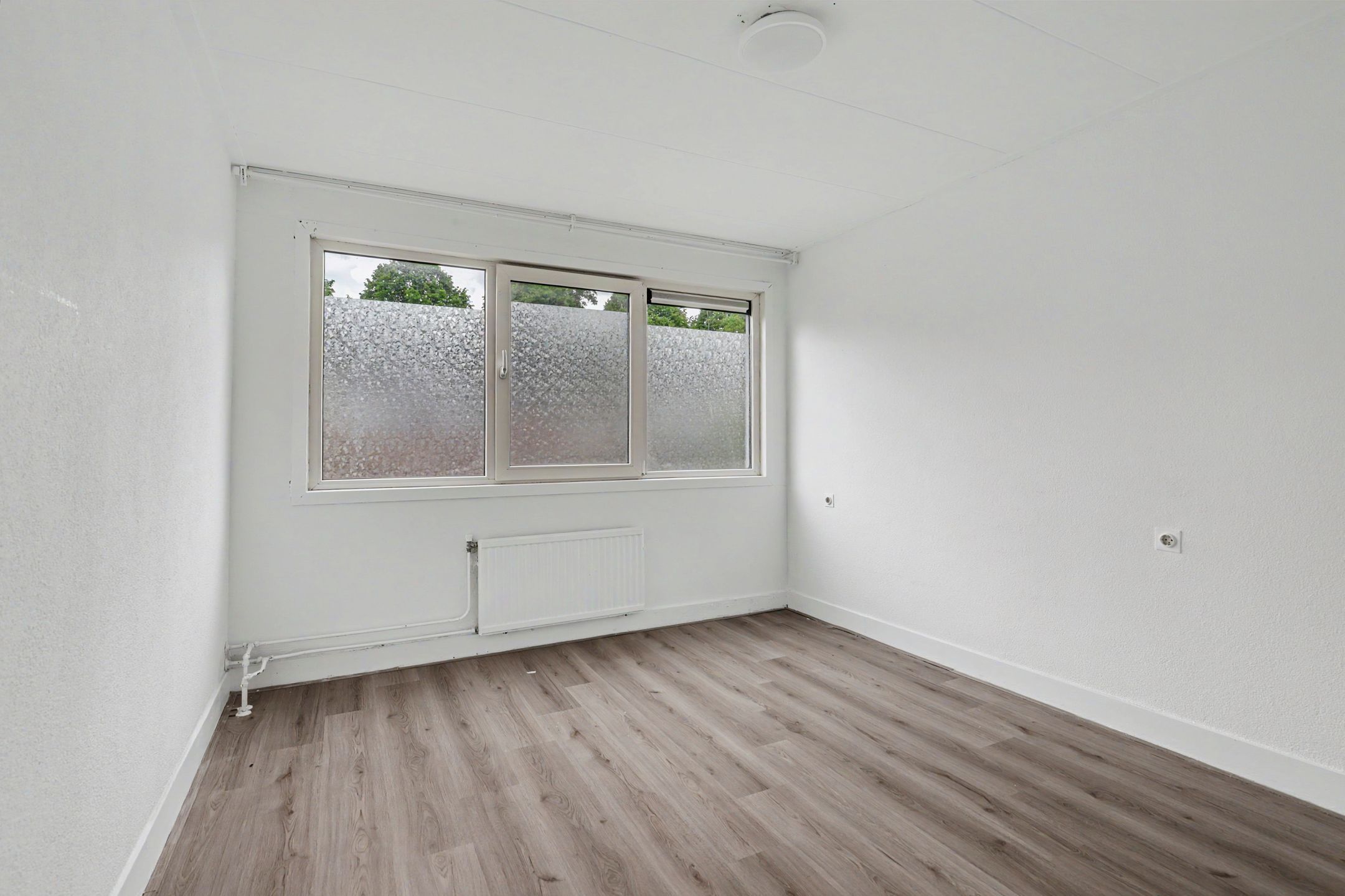 Photo 21 of Betje Wolffstraat 11