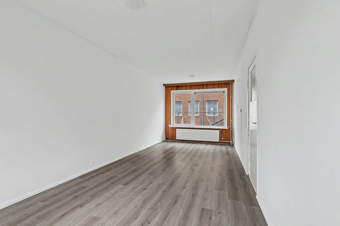 Photo 17 of Betje Wolffstraat 11