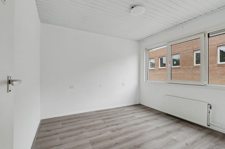 Tussenwoning te koop: Betje Wolffstraat 11, Dordrecht