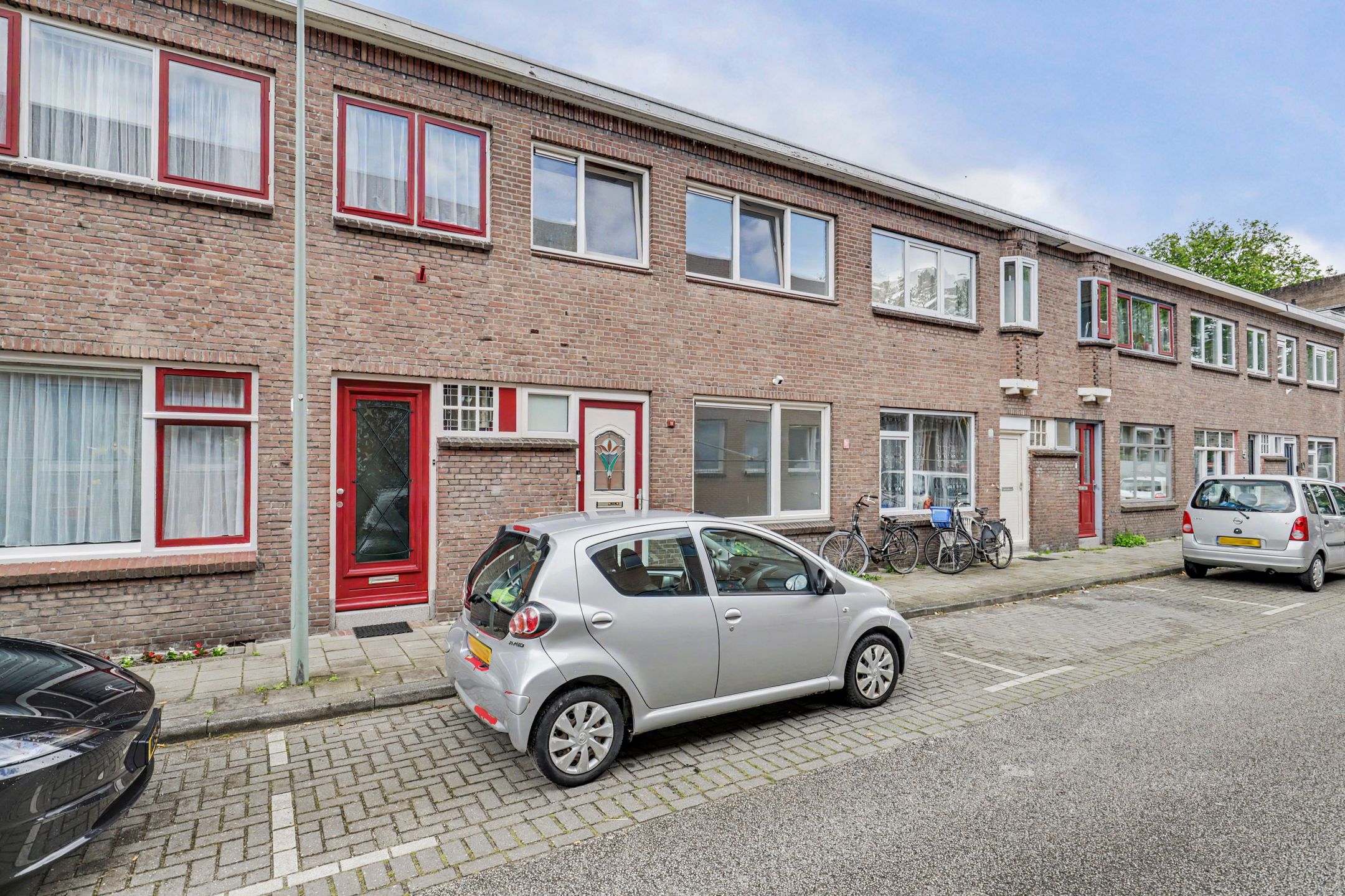 Photo 6 of Betje Wolffstraat 11