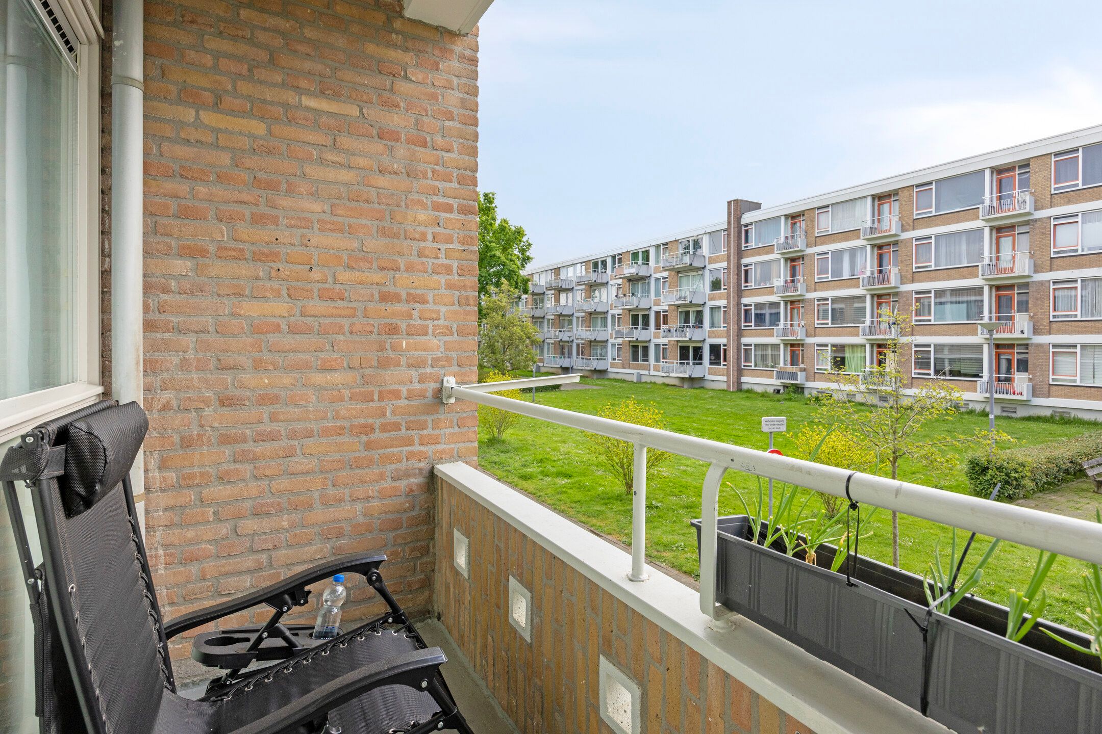 Foto 15 van Dirkslandstraat 82-A