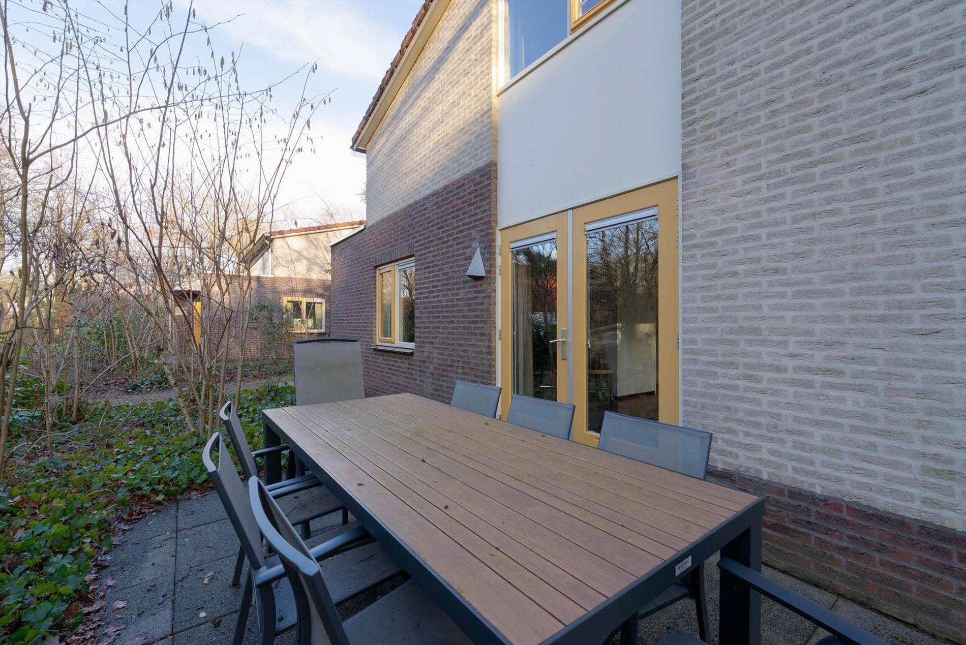 3-bedroom freehold villa in Hoenderloo (Gem. Apeldoorn) — photo 3 of 5