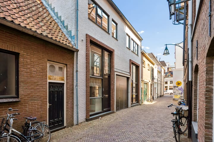 Foto 2 van Kalverstraat 6-A