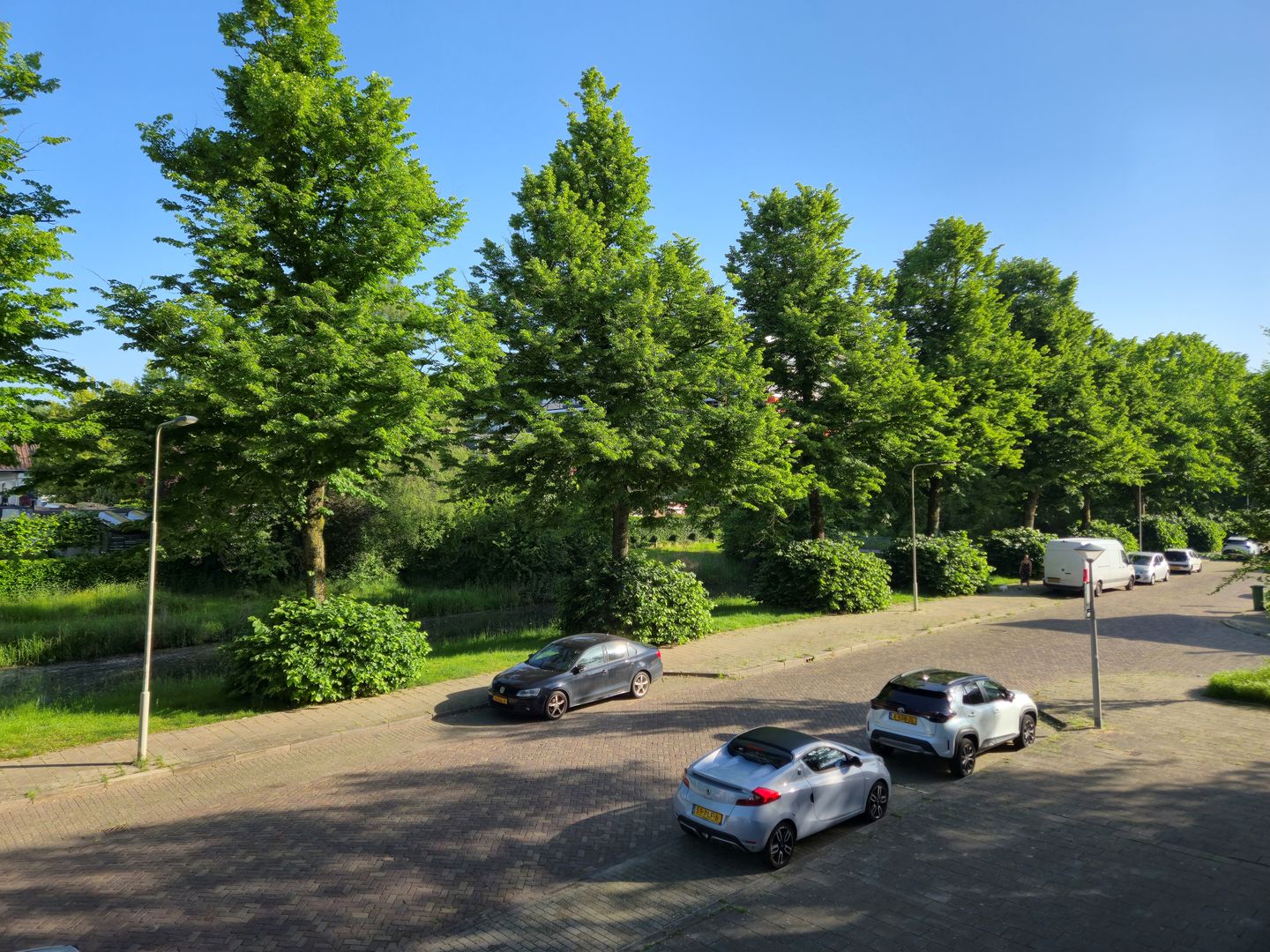 Spacious 3-Room Apartment with Two Balconies in Green Arnhem Neighborhood — 10