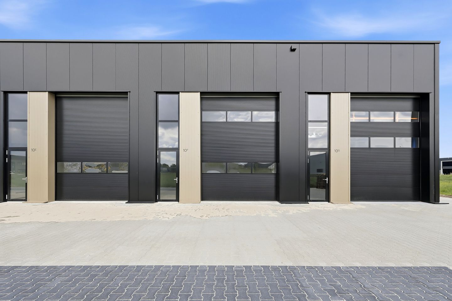 View photo 2 of Holtmede 10-f