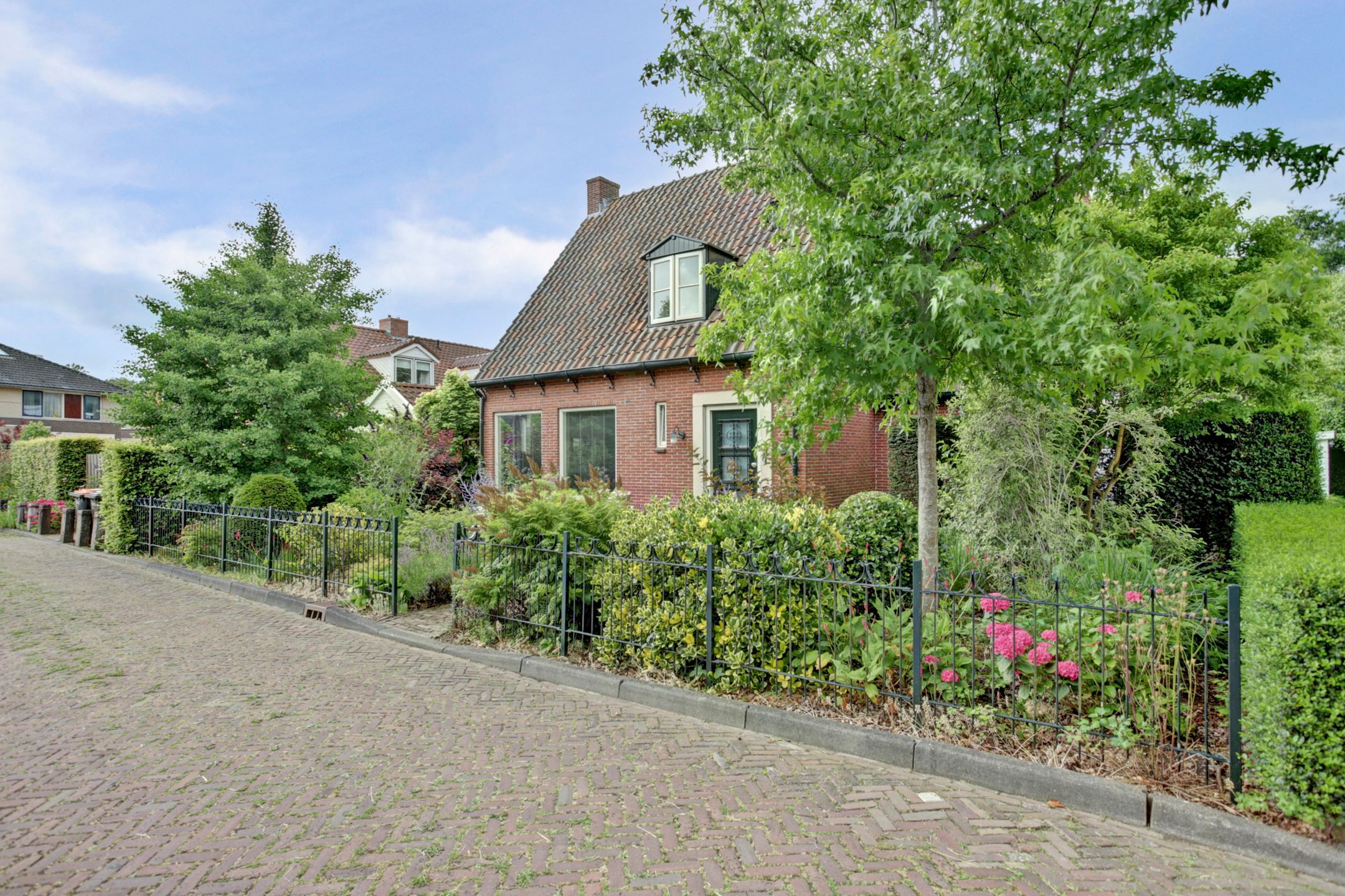 Foto 42 van Burgemeester Schrijnderlaan 12