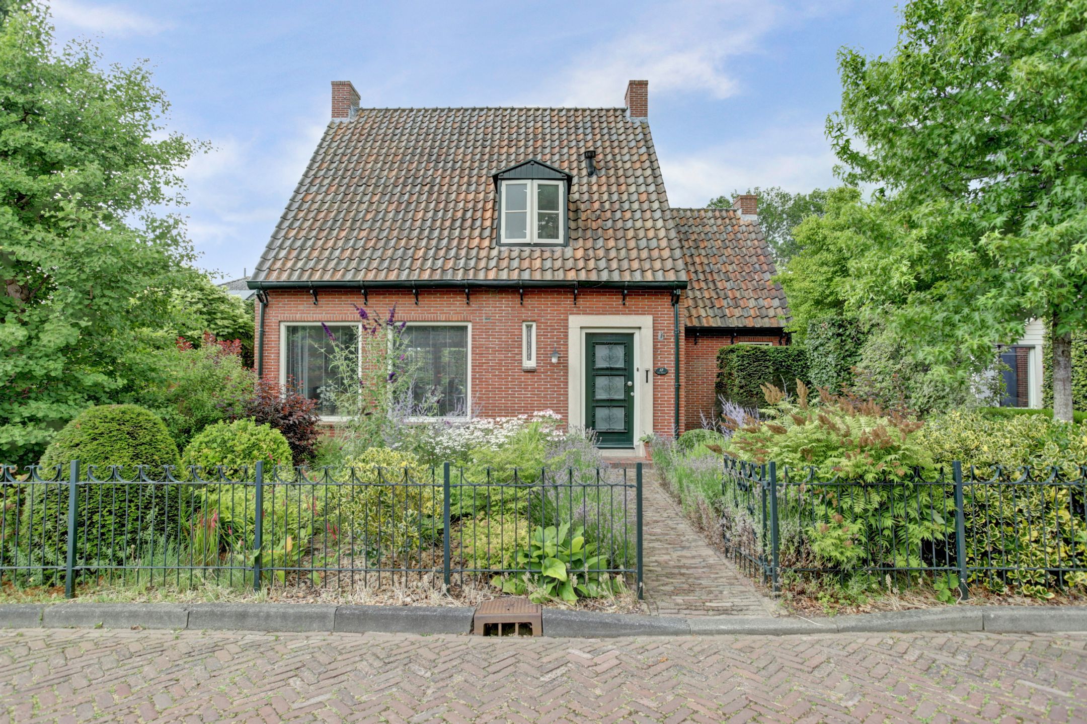Burgemeester Schrijnderlaan 12