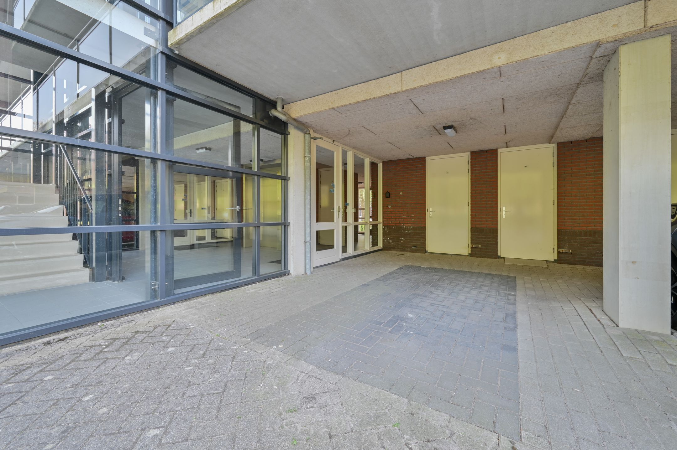 Foto 42 van Admiraal de Ruyterlaan 16-E