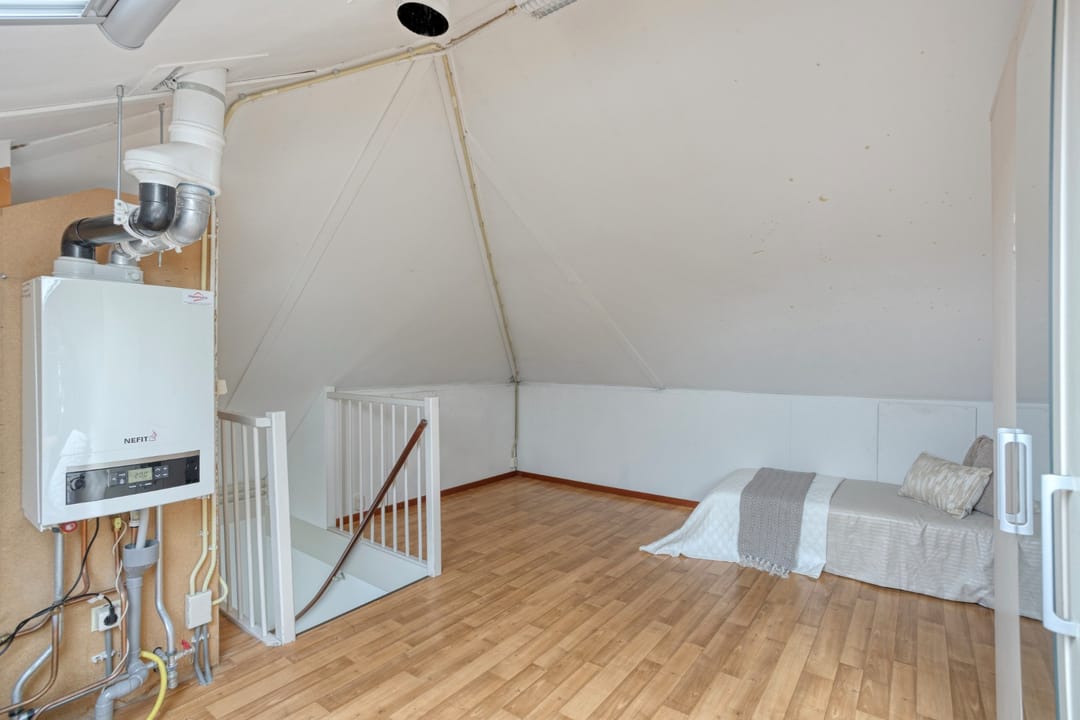 Well-maintained Semi-Detached Home in Child-Friendly Someren Neighborhood — 28
