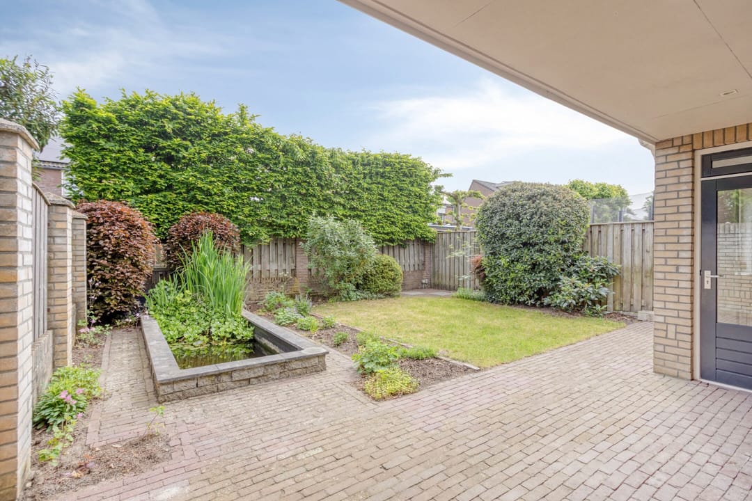 Well-maintained Semi-Detached Home in Child-Friendly Someren Neighborhood — 31