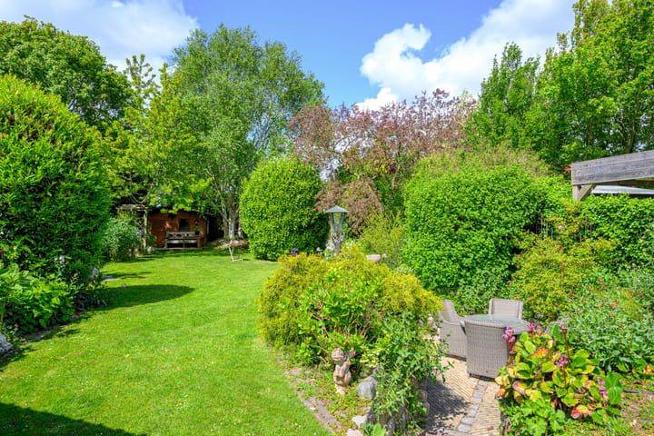 Photo 3 of Oosteinde 10