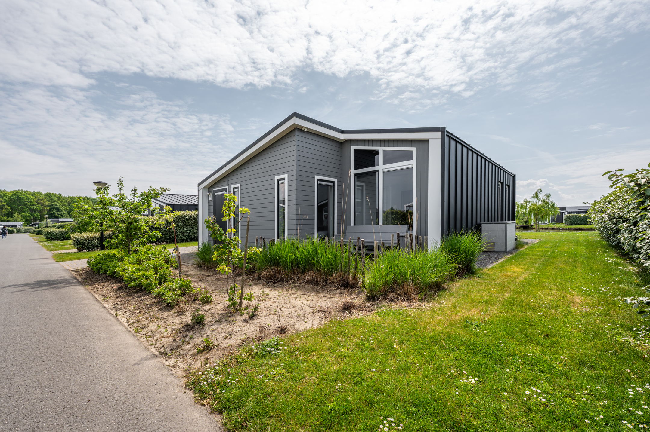 2-bedroom freehold villa in Wemeldinge — photo 4 of 5