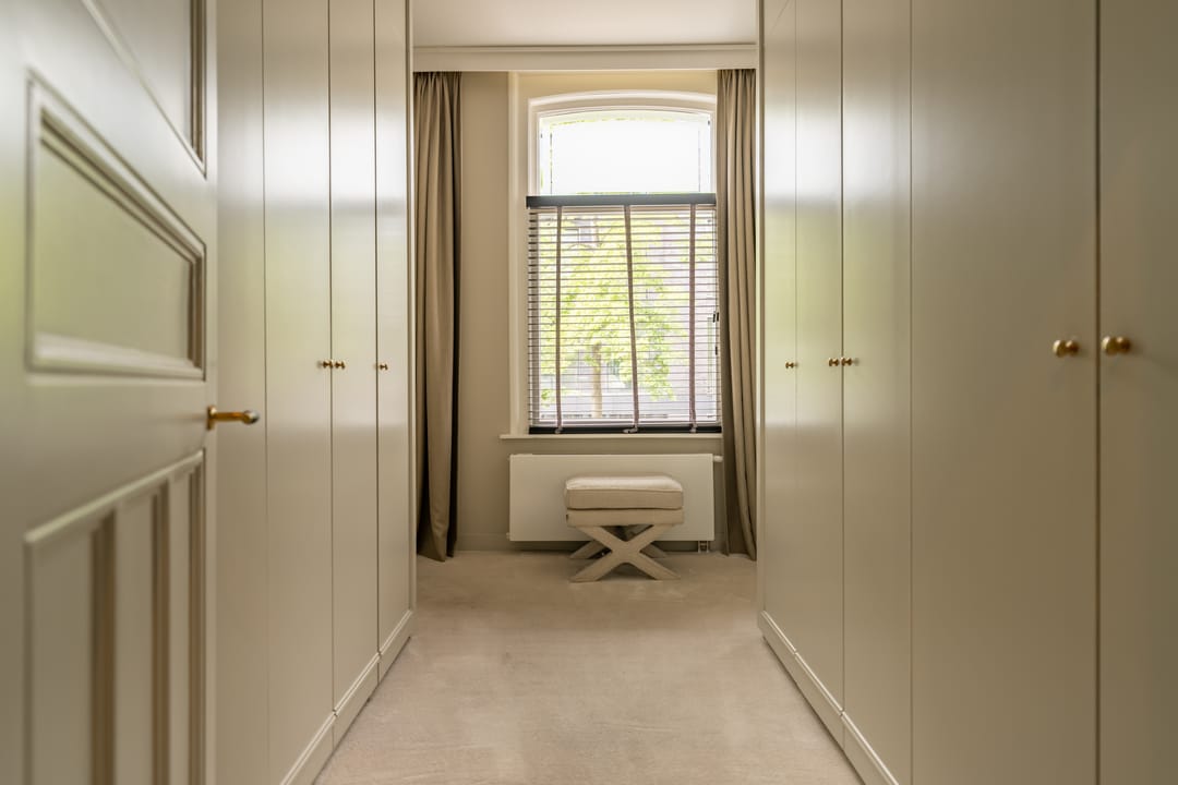 Stylishly Renovated Apartment with Boutique Hotel Vibe in Amsterdam Oud-Zuid — 13