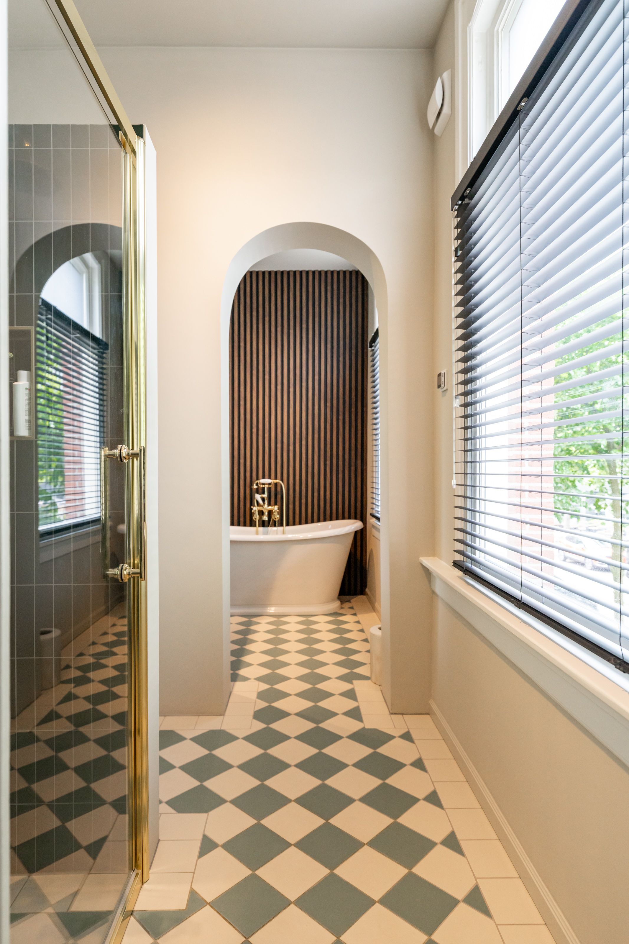 Stylishly Renovated Apartment with Boutique Hotel Vibe in Amsterdam Oud-Zuid — 15