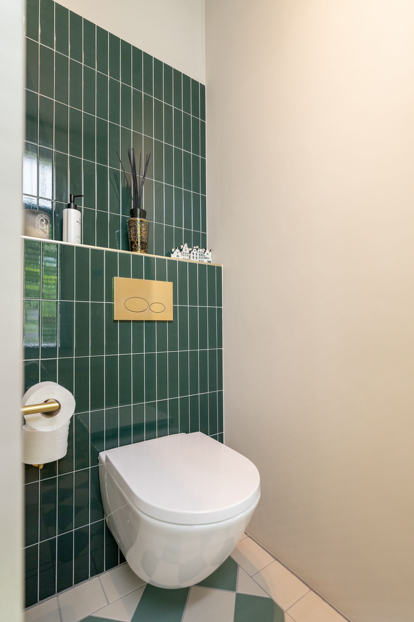 Stylishly Renovated Apartment with Boutique Hotel Vibe in Amsterdam Oud-Zuid — 19