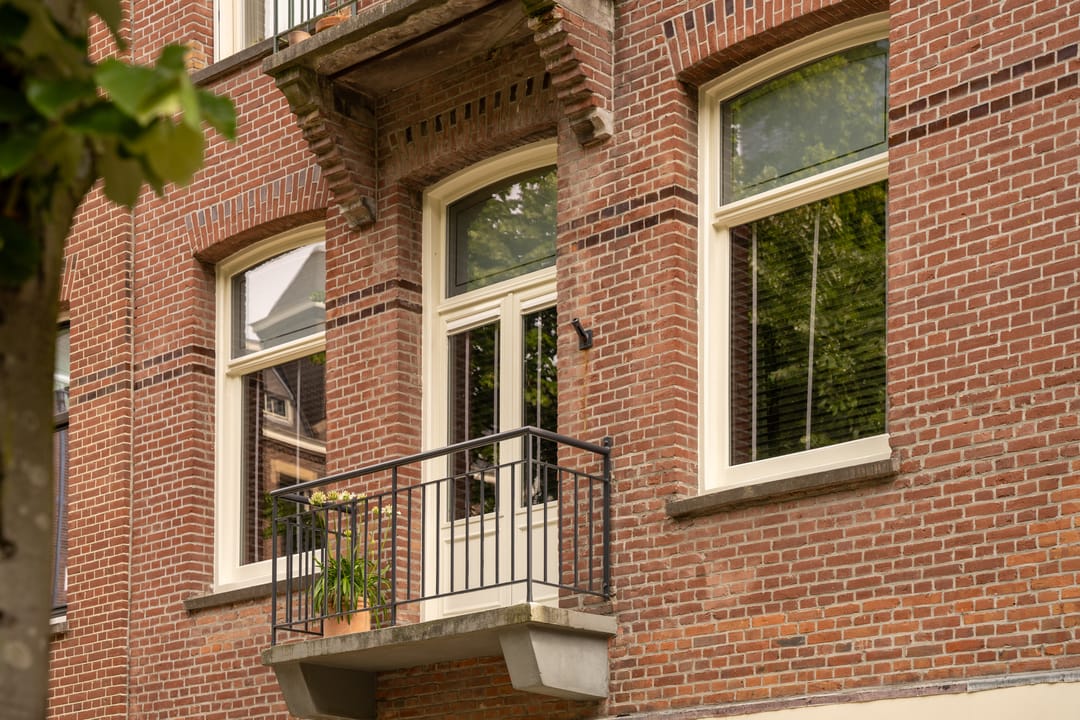 Stylishly Renovated Apartment with Boutique Hotel Vibe in Amsterdam Oud-Zuid — 26