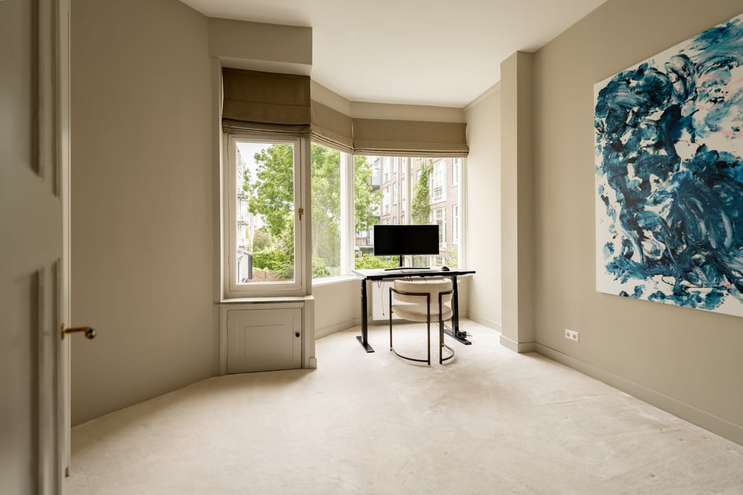 Stylishly Renovated Apartment with Boutique Hotel Vibe in Amsterdam Oud-Zuid — 11