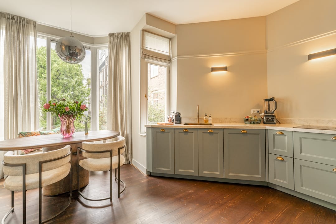 Stylishly Renovated Apartment with Boutique Hotel Vibe in Amsterdam Oud-Zuid — 8