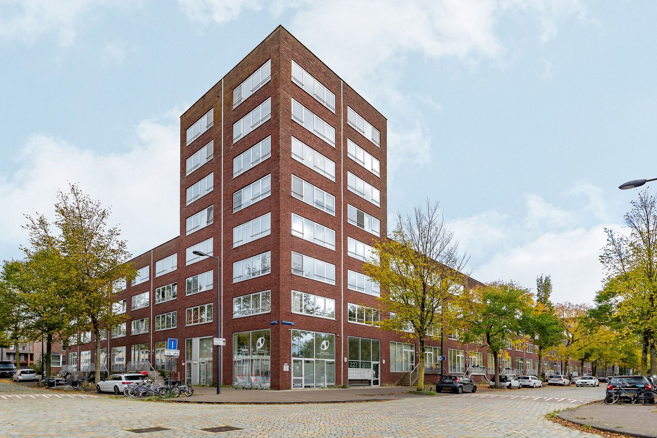 Foto 36 van Erich Salomonstraat 265