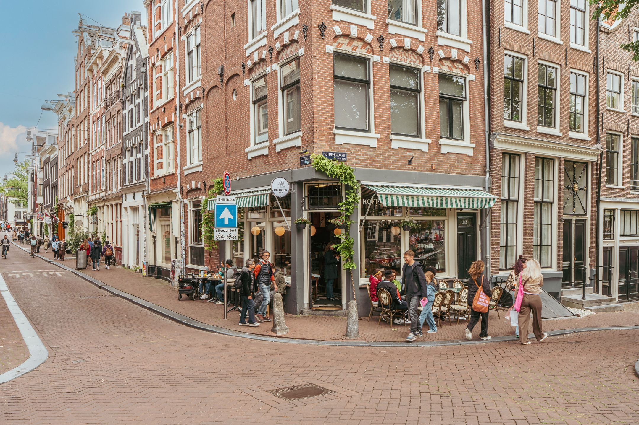 Photo 36 of Laurierstraat 20-H