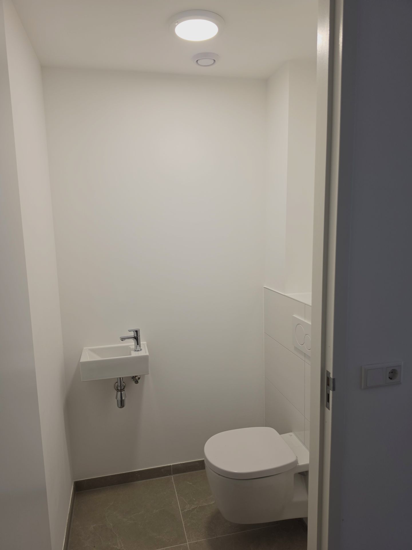 Photo 19 of Petrus Regoutplein 22-B04