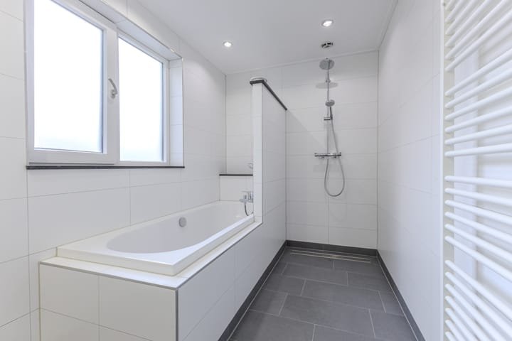 Tussenwoning te koop: Lindenlaan 76, Alkmaar