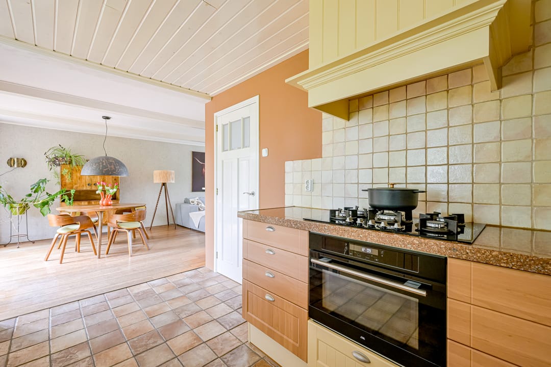 Detached Bungalow with Countryside Views and Home Office Potential — 31