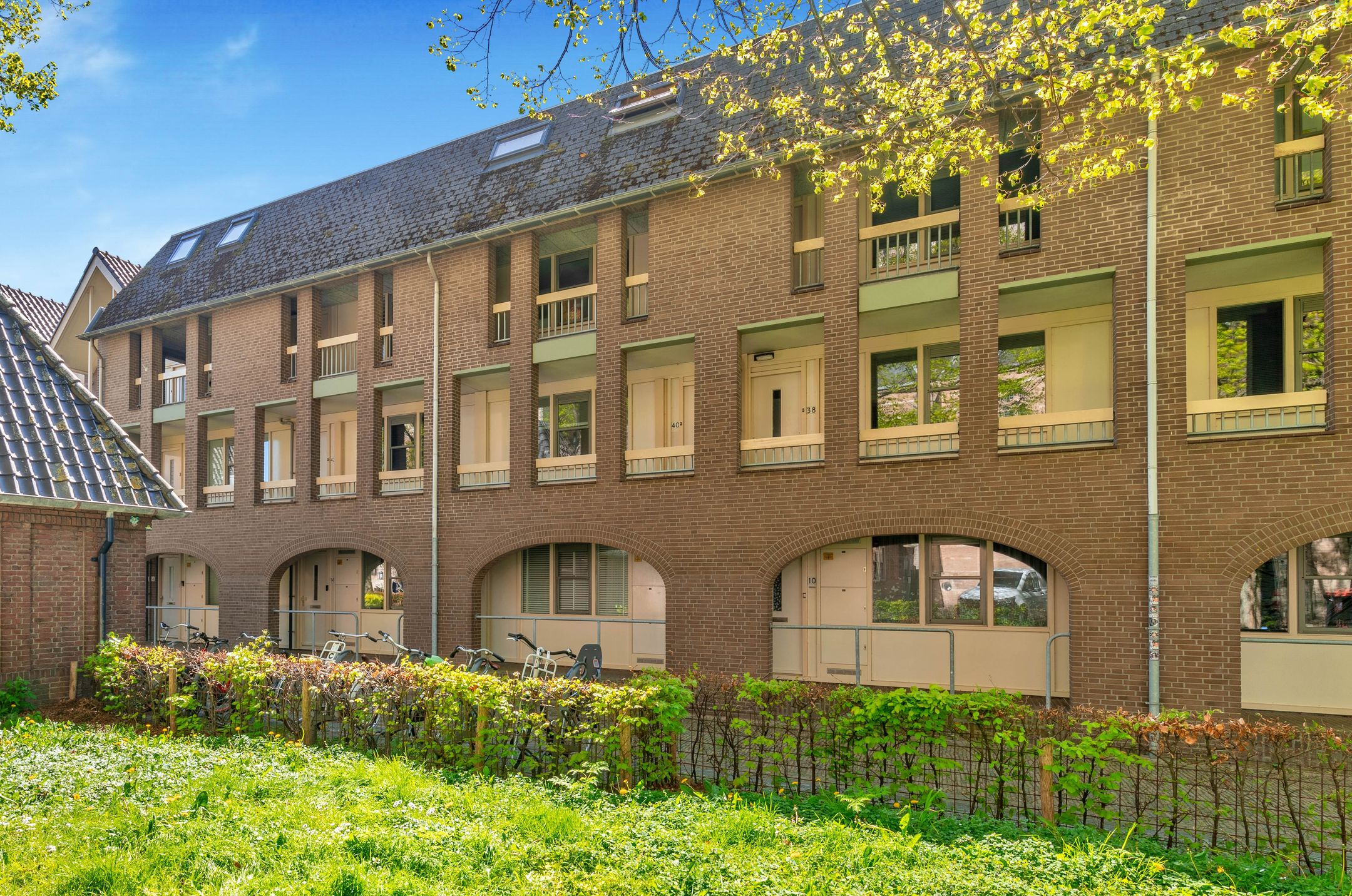 Kerkstraat 14 