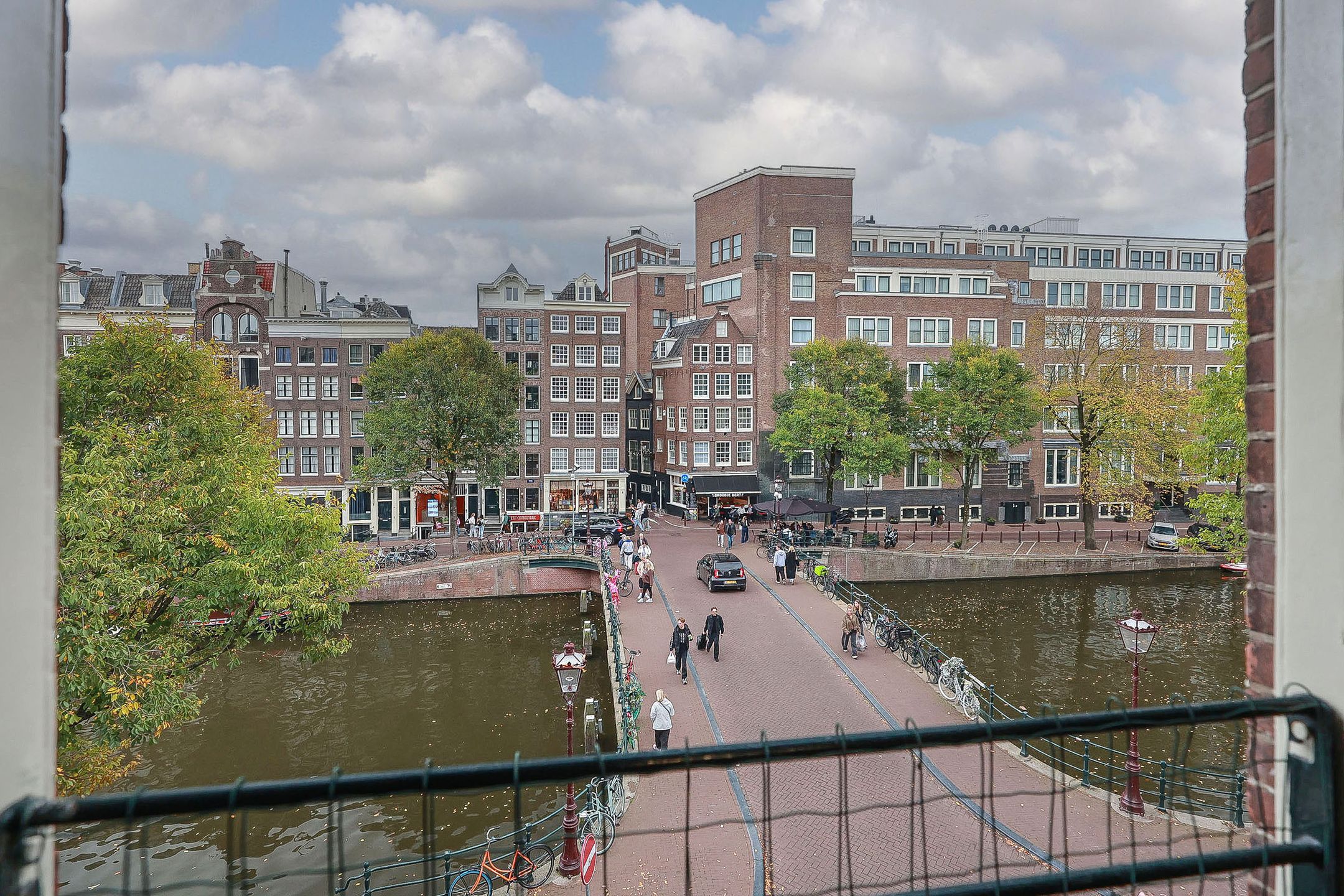 Photo 42 of Oude Spiegelstraat 2-1