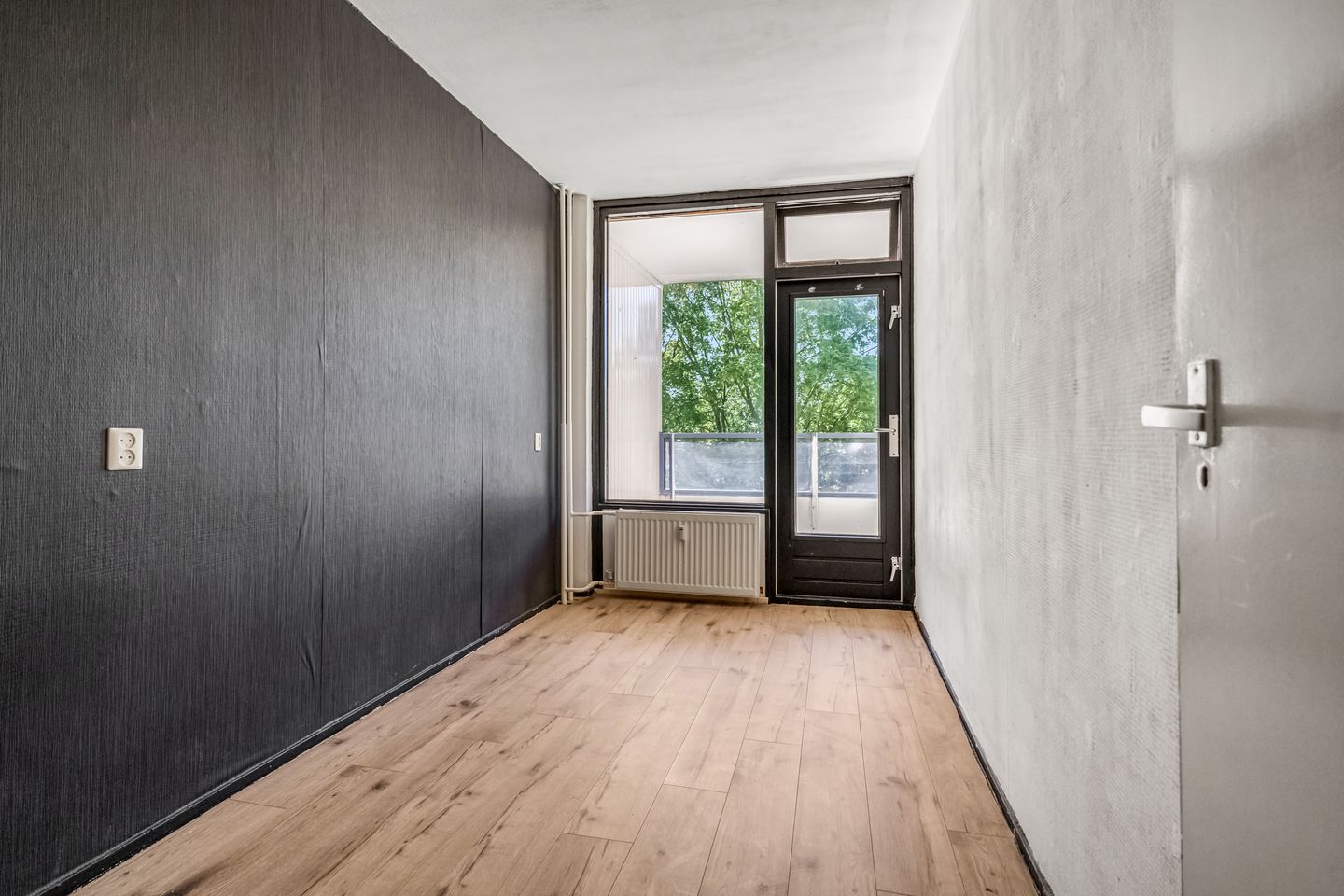 Photo 14 of Van der Hagenstraat 547